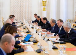 Лавров после саммита G20 на Бали позвал на разговор волгоградского губернатора