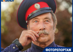 Казаки пяти регионов с размахом зафестивалили в центре Волгограда