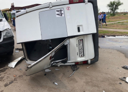 Маршрутка с пассажирами перевернулась под Волгоградом 