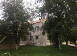 «Заражённых повезут за 150 километров»: в Урюпинске закрывают ковидный госпиталь