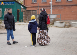 Цыганское дело по угрозам подросткам в Волжском направлено в суд