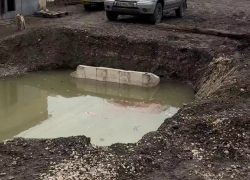 «Чуть отсосут и уедут»: волгоградцы с Эльтонской просят помощи у мэрии