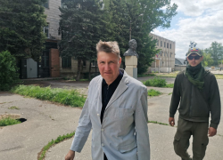 «Налицо все признаки заказухи»: обвиненный в побоях волгоградский депутат Осипов прибыл в суд