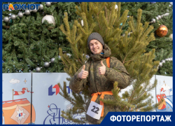 Примотал и вперед: в Волгограде новый год начали забегом с елками