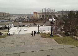 Отмывкой денег на патриотизме назвали спешный ремонт Мамаева кургана к юбилею Победы