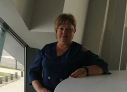 Бывший почтальон с креативной внешностью стала главой сельского поселения в Волгоградской области