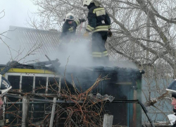 «Загорелся детский сад»: пожар в центре Волгограда перепугал горожан