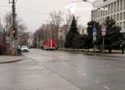 Скопление автомобилей МЧС и ДПС заметили в центре Волгограда