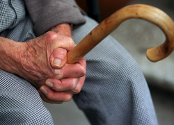 За сутки житель юга Волгограда «прогулял» 150 тысяч рублей 72-летнего пенсионера 