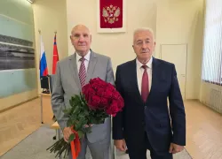 Юбилей отмечает известный волгоградский коммунист Алексей Буров 