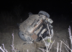 Выжал до 170 км/ч и вину не признает: в Волгоградской области осудят водителя за смерть девушки-пассажирки