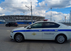 Наряды полиции стянули в центр Волгограда