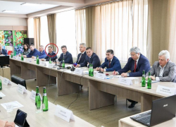 «Брянский алмаз» Александр Сиваков замечен рядом с губернатором Андреем Бочаровым
