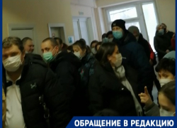 «Ковидные и нековидные в одной очереди»: волгоградка показала на видео, что творится в поликлинике