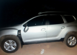 Засмотрелся в телефон, ударился и со злости разбил машину мужчина в Урюпинске