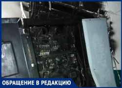 «Завернули ребенка в одеяло и выбежали на улицу»: электрощитки сгорели на 4 этажах в многоэтажке Волгограда