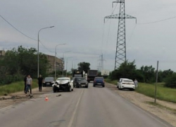 Пять волгоградцев попали в больницу после жуткого ДТП со срывом в кювет