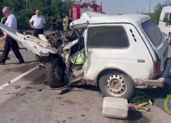 Смертельное шок-ДТП отправила пятерых в больницу под Волгоградом:  видео