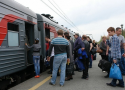 В Волгограде из электрички эвакуировали людей