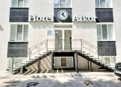 Белоснежный отель Аlkor продают в Волгограде за 31,5 млн рублей