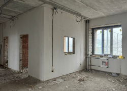 В последний момент спасли от превращения в руины заброшенный роддом в Волгограде