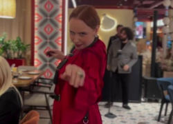 Пляски миллиардерши удивили волгоградцев на открытии нового ресторана