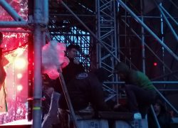 «Госпитализирован на скорой»: подробности падения рабочего со сцены на Мамаевом кургане