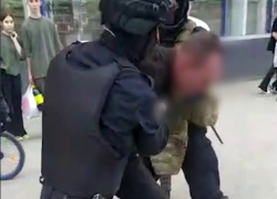 Задержание педофила после изнасилования 8-летней волгоградки сняли на видео