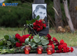 В Волгограде перенесли суд по делу об убийстве из-за ссоры в школьном чате Романа Гребенюка