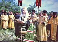 Встреча с чиновниками и освящение строек: как патриарх Алексий Второй побывал в Волгограде