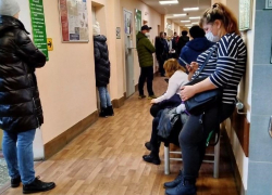 Волгоградцы после праздников оккупировали поликлиники