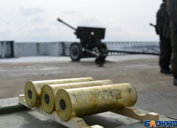 В Волгограде стреляли пушки