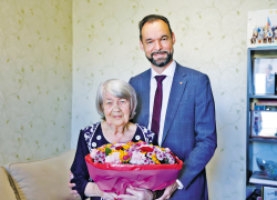 «Красный октябрь» поздравил со 100-летием ветерана завода  Александру Семеновну Машкову