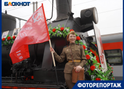 Уникальный ретро-эшелон привез военную технику в Волгоград 