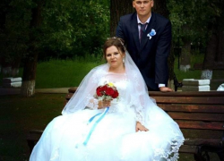 Молодожены разбились в ДТП под Волгоградом: жена погибла, муж-полицейский в реанимации