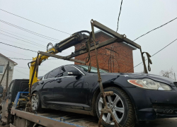 "Ягуар" изъяли у волгоградки за долги