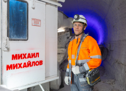 Новая традиция ВолгаКалия: именные комбайны заступают на трудовую вахту