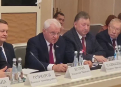 Правдоруб из Госдумы высказал при министрах то, что не решались озвучить крестьяне