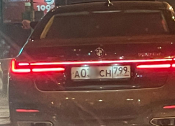 В Волгограде бросили горящую петарду в машину с беременной 