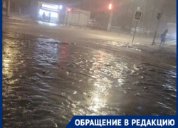 «Кто сумел, тот встал»: горожане передвигаются по Волгограду, как по катку