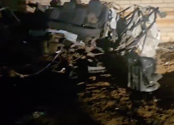 Подросток выжил в разорванной на две части иномарке под Волгоградом: шок-видео 