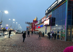 В Волгограде срочно эвакуируют торговый центр: видео