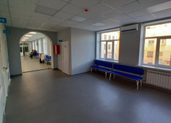 Поликлиники спаслись дождём от очередей волгоградцев: смотрим, что творится в медучреждениях города