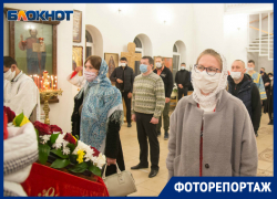 Ночная пасхальная служба в объективе волгоградского фотографа