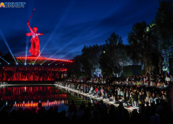 Почему вся Россия приехала в Волгоград на День Победы? После этого видео вы поймете