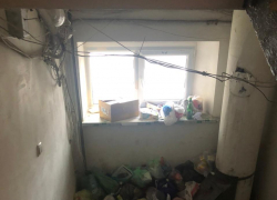 Тело одинокого волгоградца месяц пролежало в квартире пока не дали отопление