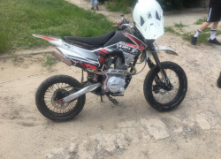 В Волгограде подросток на мотоцикле сбил женщину: видео ДТП