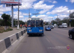 70-летняя волгоградка попала в больницу после поездки на троллейбусе 