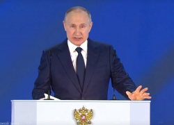 Владимир Путин возмутился освещением истории Сталинградской битвы