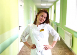 Дефиле докторов со знойными улыбками устроила волгоградская больница 